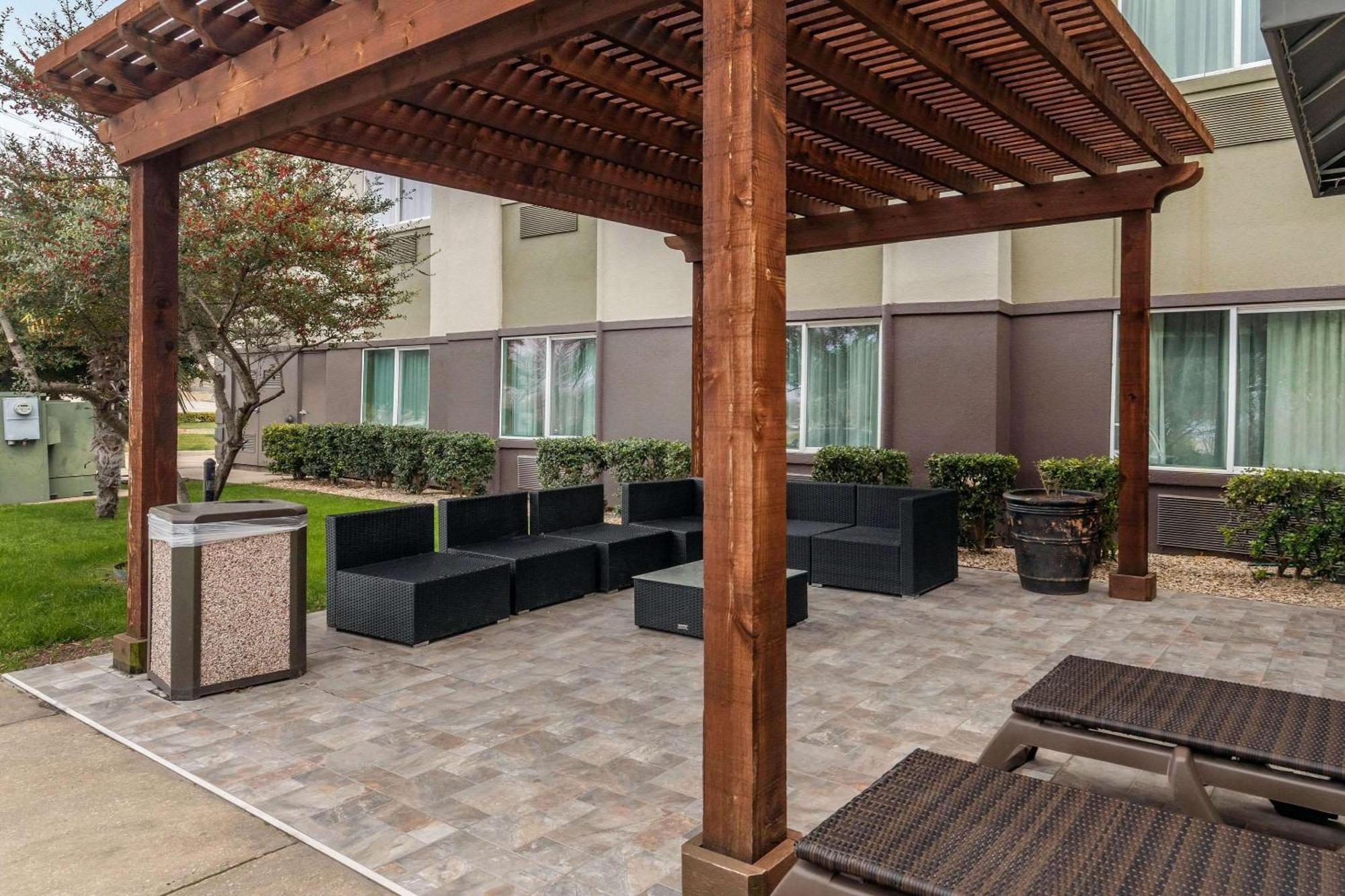 Comfort Suites The Colony - Plano West Buitenkant foto